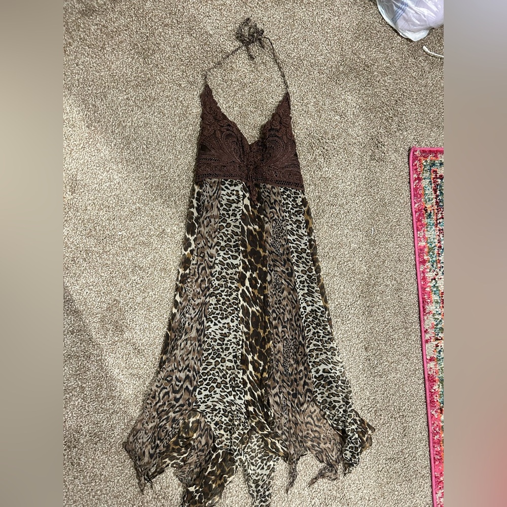 Cache size 2 Leopard Animal Print Halter Maxi Dress